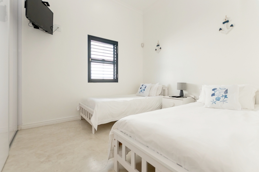 4 Bedroom Property for Sale in Jacobsbaai Western Cape